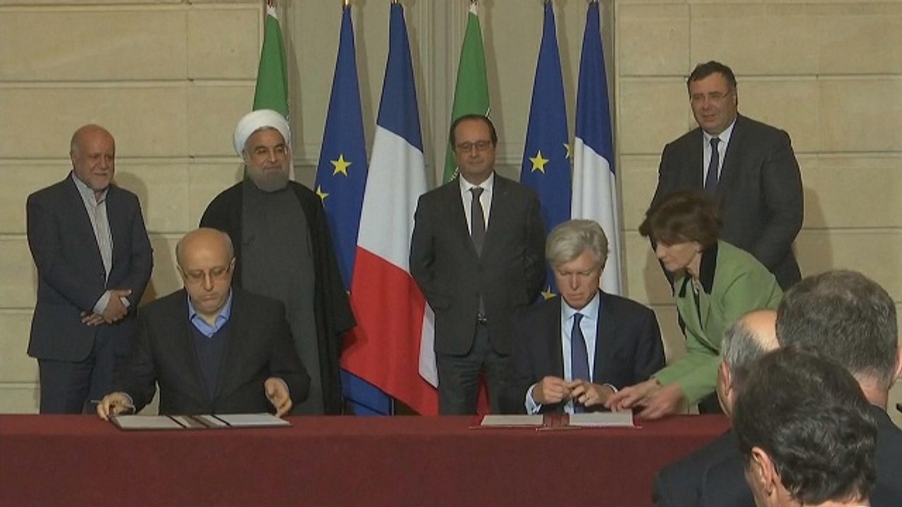 Signature d'une trentaine d'accords entre la France et l'Iran