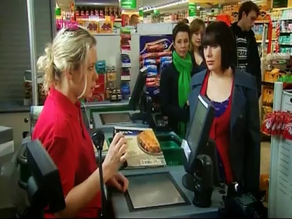 Touch me, I'm Karen Taylor S02E02