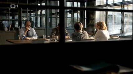 Clona - Únos 3/7 - CZ seriál