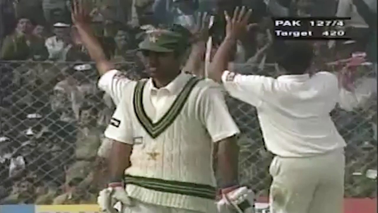Anil Kumble's 10 wicket against Pakistan