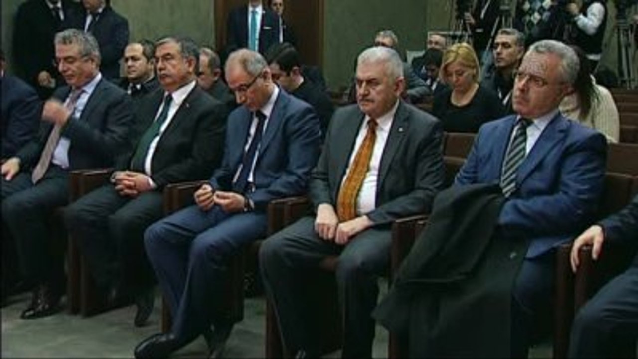 Davutoğlu: (Suriye'de) 'Rejim de Belli Olsun, Muhalefet de Belli Olsun ve Muhalefet Sulandırılmasın'