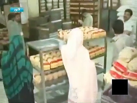 Punjab food authority Ayesha mumtaz Bakery raid shocks everyone