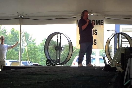 Bryan Clark sings 'Johnny B Goode' Elvis Week 2010