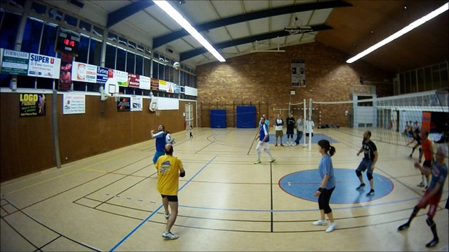 défense izy les doigts dans le nez !