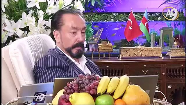 Münafıklar kendilerini Müslümanlardan çok kaliteli ve üstün görürler.