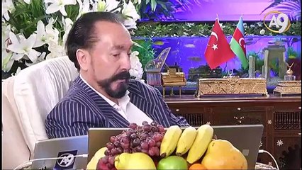 Münafıklar aşağılık kompleksi içinde olanları kendi saflarına çekmek ister.