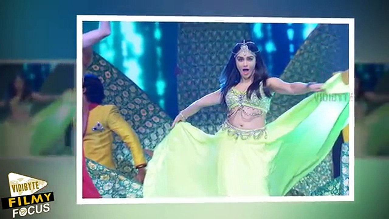 Adah Sharma Dance Performance at IIFA AWARDS 2015 || IIFA Utsavam 2016 - Filmy Focus (720p FULL HD)