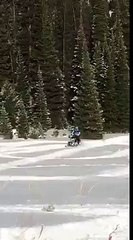 Pourquoi on aime le hors piste en motoneige