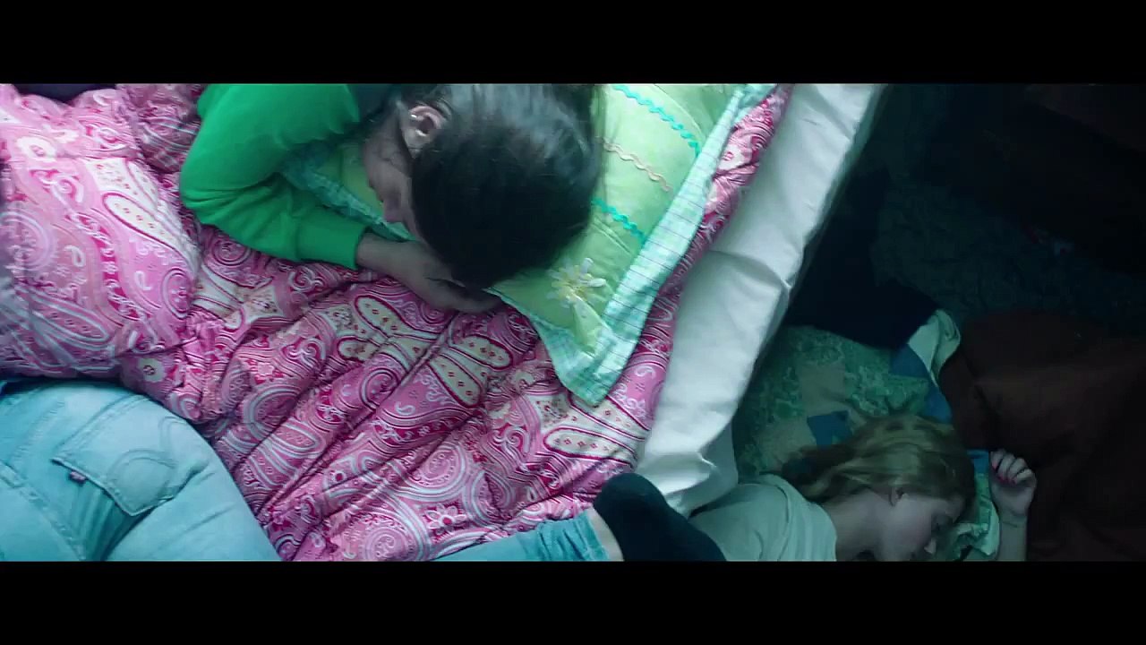 It Follows Trailer