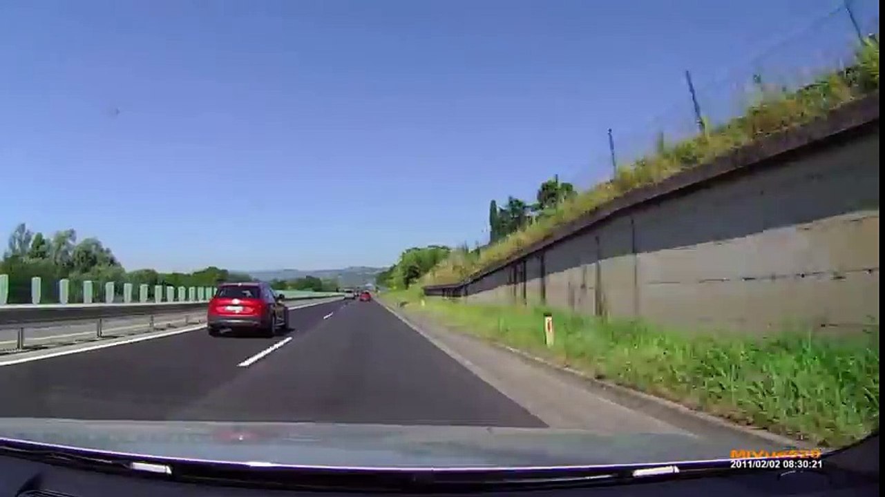 автокатастрофа Gran Turismo 3 Nissan Nismo GTR R35 безумный Gran Turismo 3 Nissan Nismo GTR R35 сырь