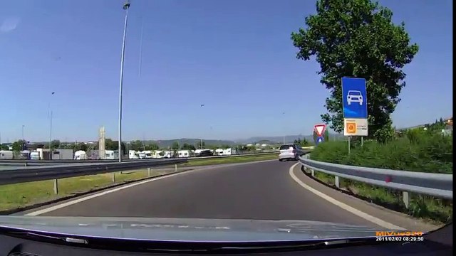 автокатастрофа Gran Turismo 3 Nissan Nismo GTR R35 сырье кадры Gran Turismo 3 Nissan Nismo GTR R35 с