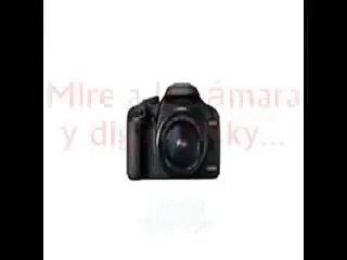 Kien. Se toma fotos.