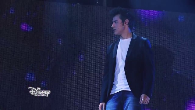 Violetta saison 3 Abrazame y veras (épisode 80) Exclusivité Disney Channel