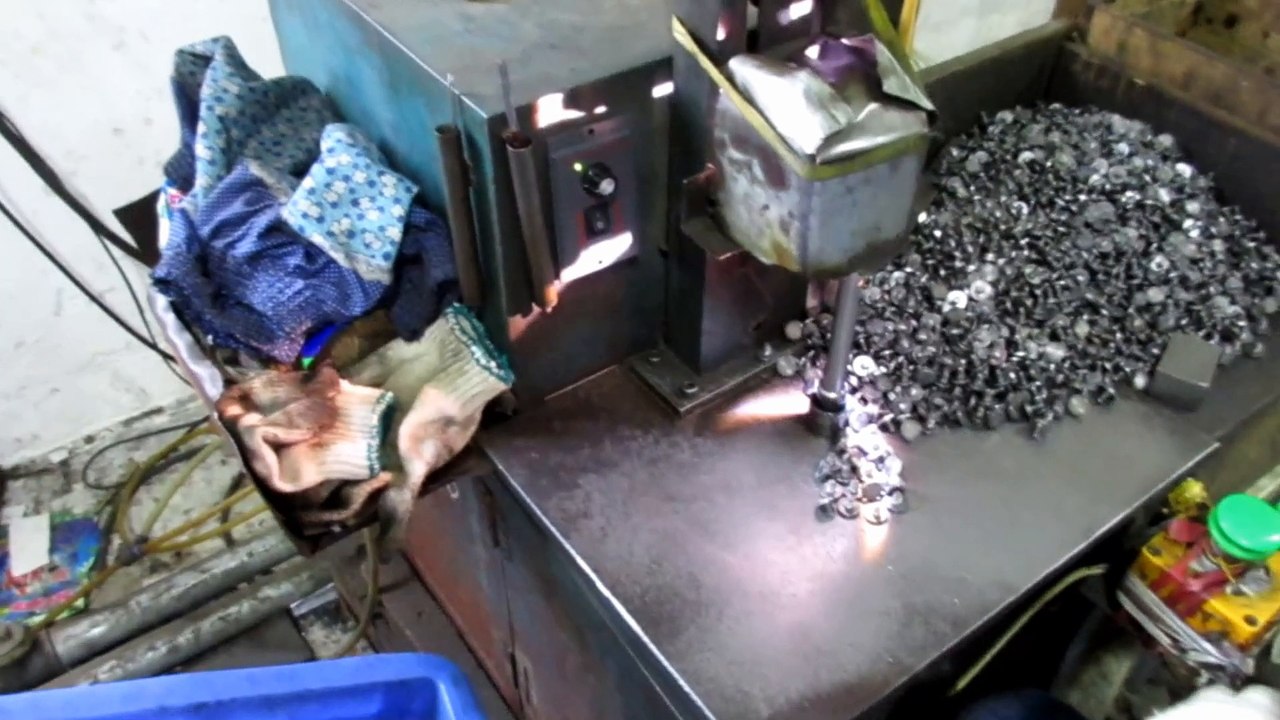 Herrajes para Muebles de Cocina & Herrajes para Cocinas Integrales - China: Pistones de Aire Eco / Production