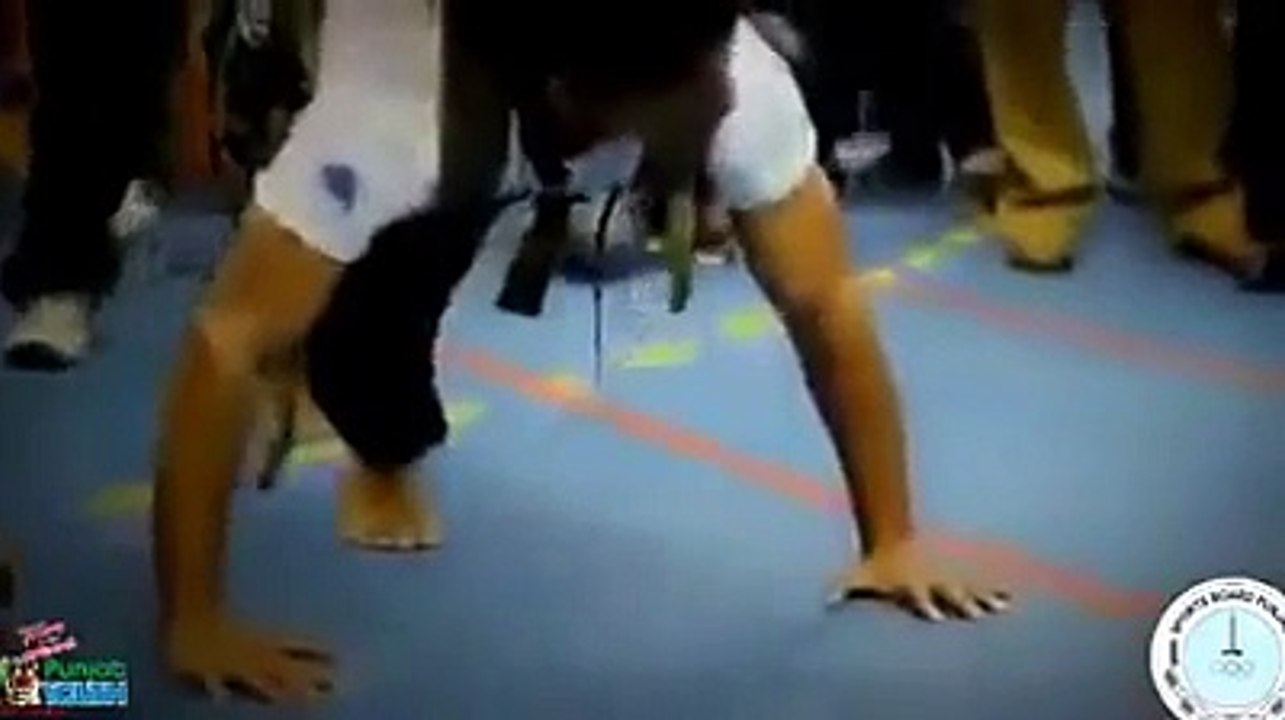 Young Boy of Pakistan Army make World Record 100 pushup in 1 mint - Video Dailymotion