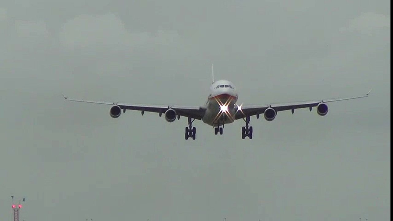 Crazy Surinam Airways A340-313 crosswind landing at Schiphol Airport!  Crosswind Landing