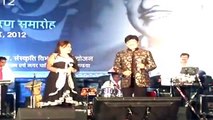 Live performance Udit Narayan with Wife | Udit Narayan Songs | Tez News