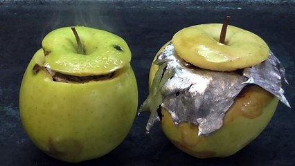 узнай что будет- если в яблоко залить алюминий!!!