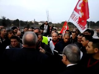 Des salariés CGT de DCNS manifestent à Ollioules