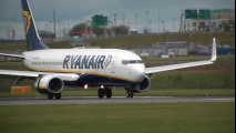 ✈ New Ryanair 737 ✈ Crosswind Landing in Cork  Crosswind Landing