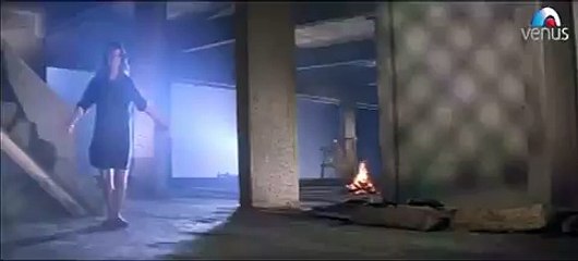 latest bollywood songs 2015  Is Baat Ka Bahana Achcha Hai (platform)-46