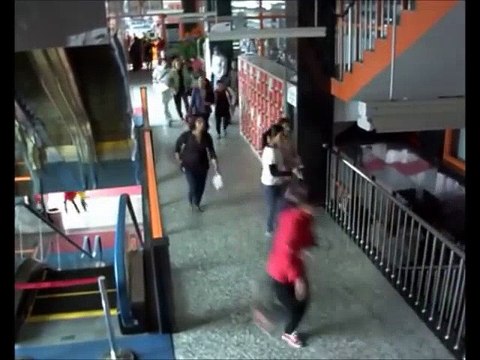 CCTV Live Footage Of Earthquake In Shopping Mall , Nepal Historical Earthquakes