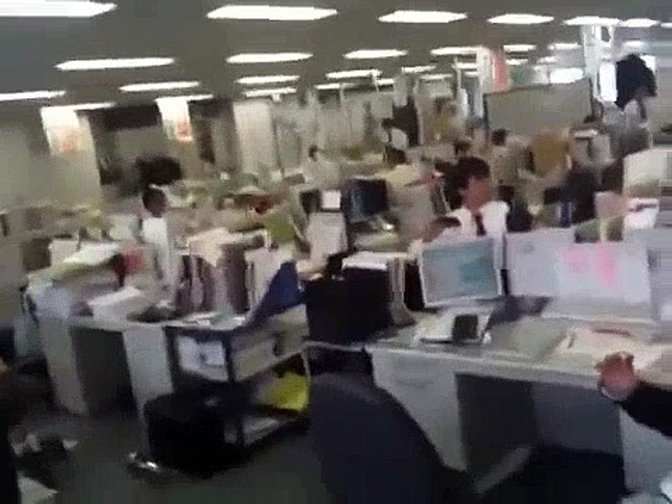 INCREDIBLE JAPAN EARTHQUAKE FOOTAGE!! TOKYO 2011  Disastrous Earthquakes