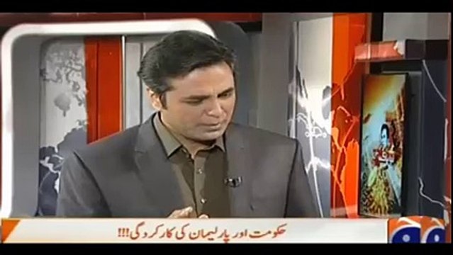 Sheikh Rasheed walks out of the show while Talat Hussain is still asking the question