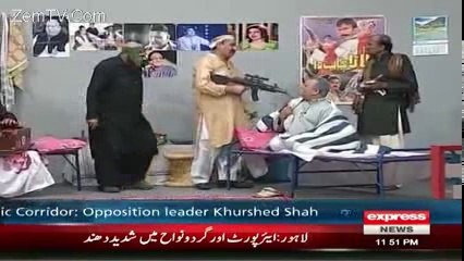 Nasir Chinyoti as Dako and Agha Majir as Khan Saab In Khabardar