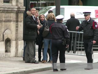 Grâce de Jacqueline Sauvage: Hollande se donne "le temps de la réflexion"