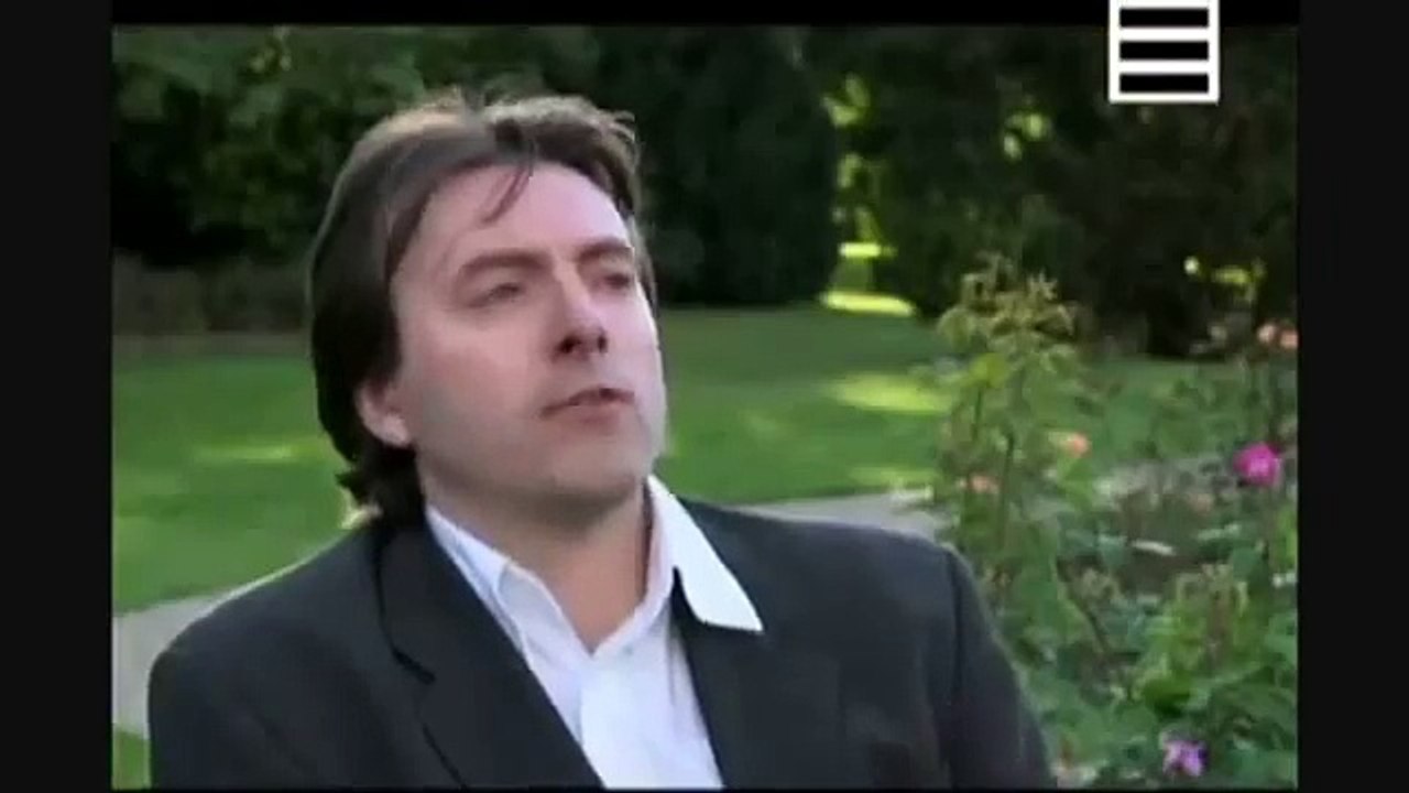 Un Objet Volant Non Identifié Traverse L\'espace Britannique[Doc OVNIS]