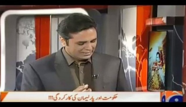 Sheikh Rasheed walks out of the show while Talat Hussain is still asking the question