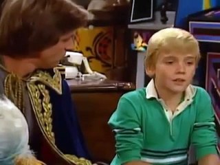 Silver Spoons | Season 01 Episode 05 | \"Takin\' a Chance on Love\" | [ FULL EPİSODE ]