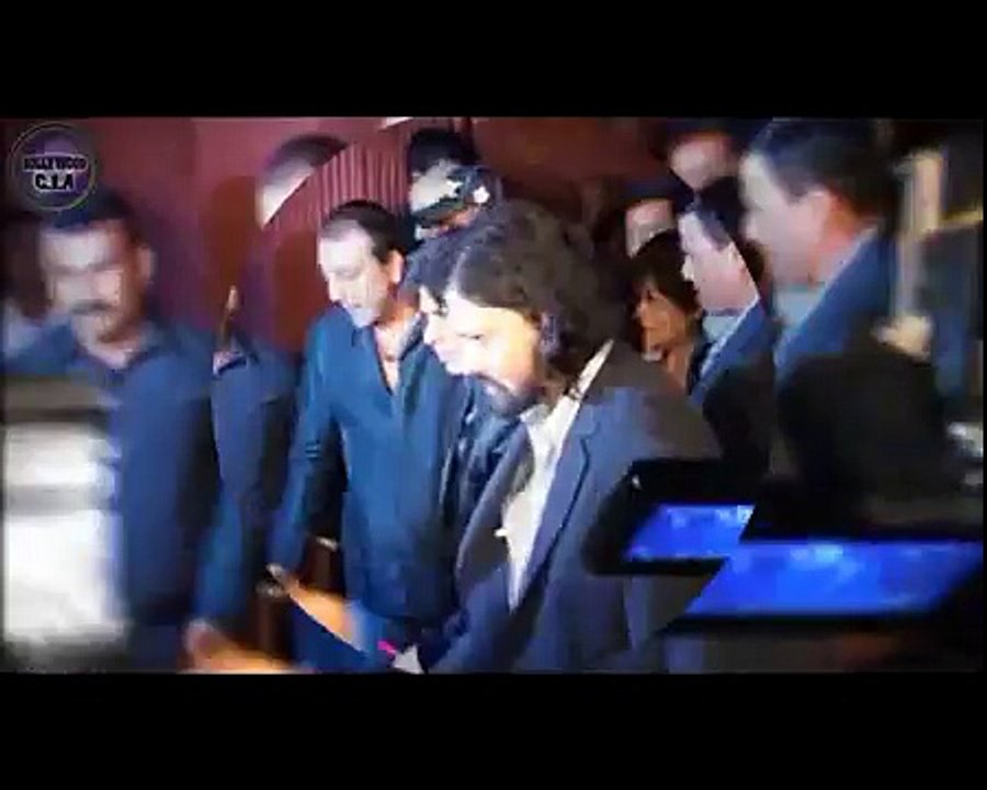 Drunk Shahrukh Khan & Sanjay Dutt's HUGGING spree!