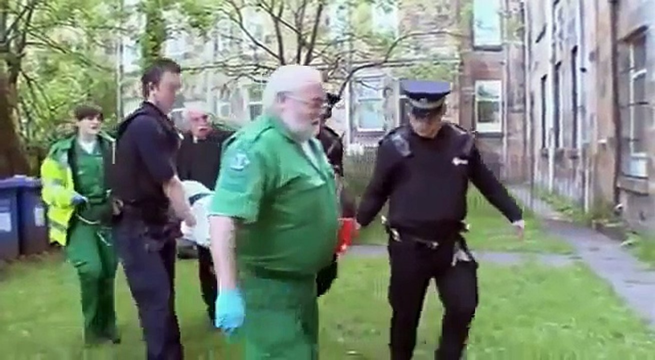 UK Border Force S01E03.