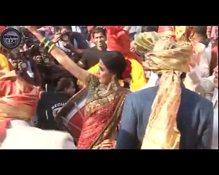 Genelia Dsouza SE-XY STREET DANCE