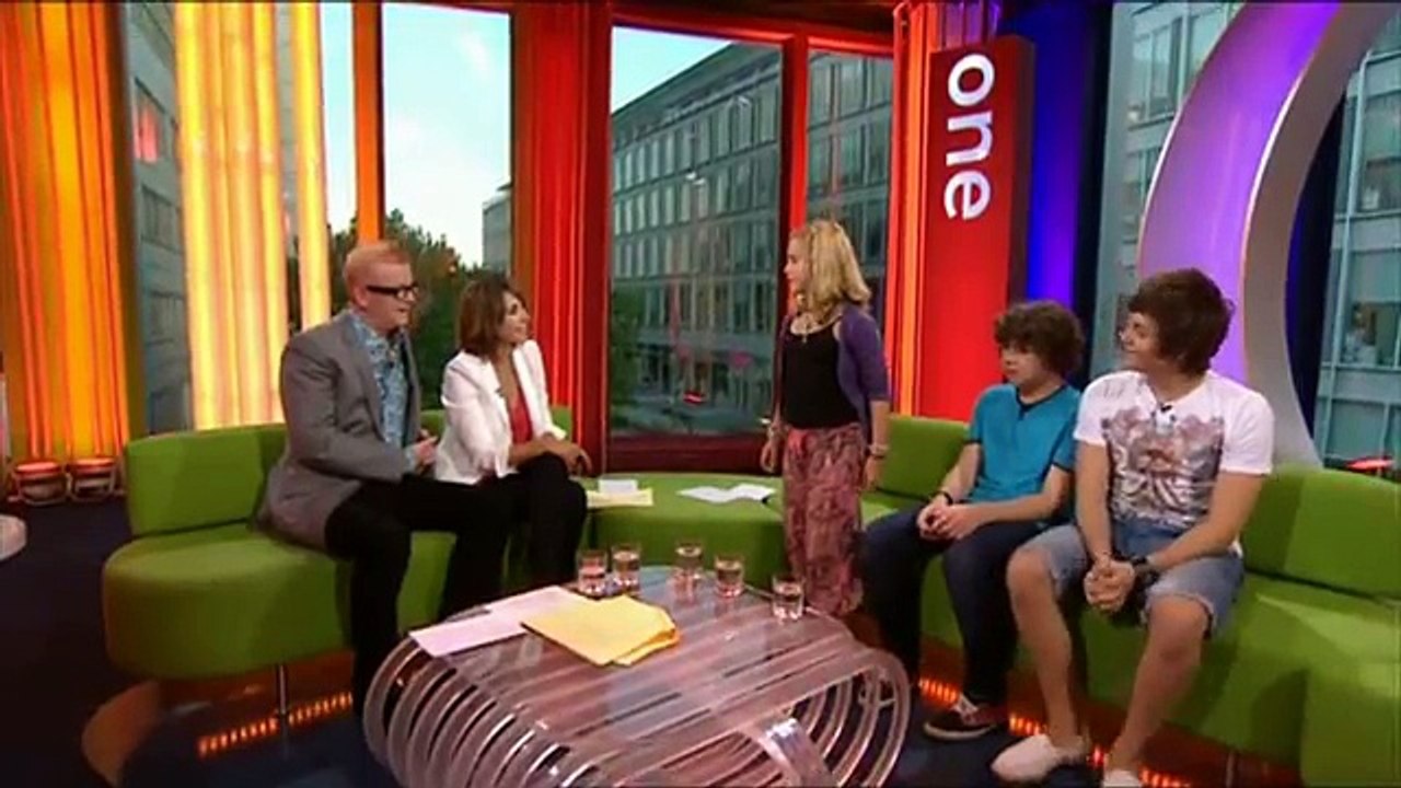 The One Show - 2011-09-02 - Ramona Marquez, Daniel Roche & Tyger Drew-Honey (3)