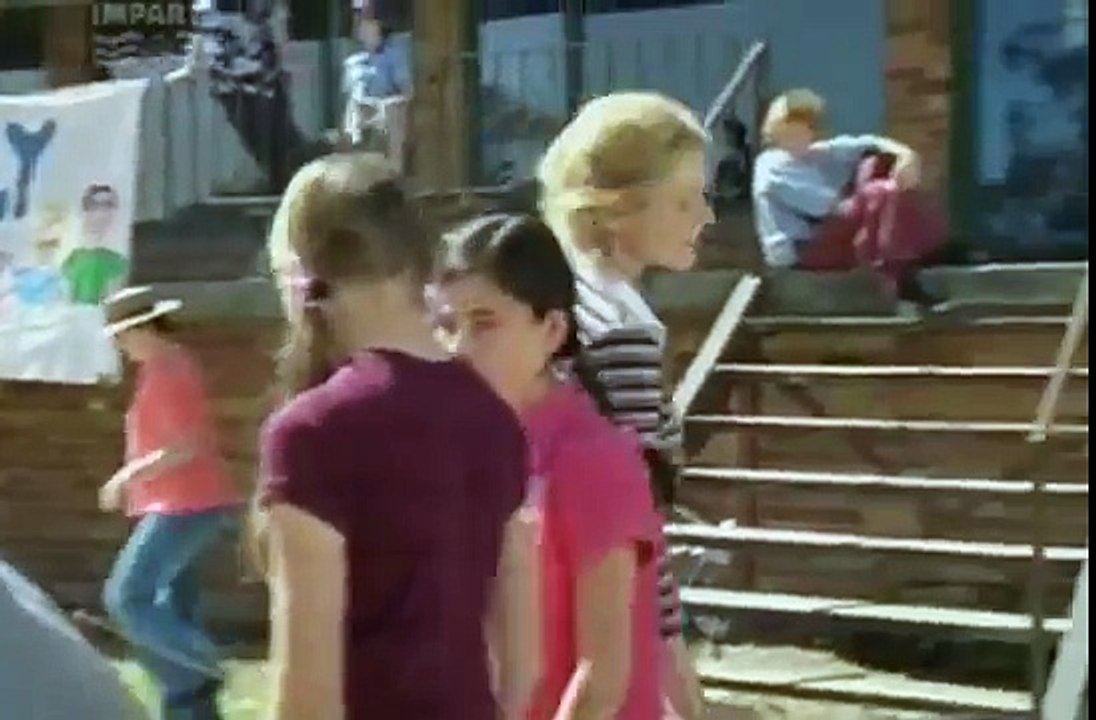 Snobs - S01E25 (2003) - Nine Network (Australia)