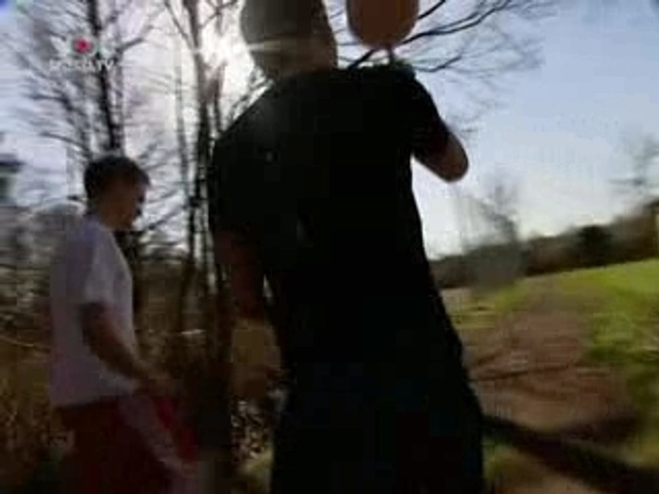 SpiegelTV Thema - Gefangen im Netz (Teil1)