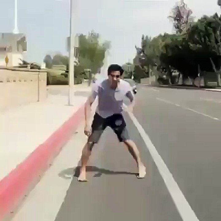 Amazing video Jump Into car