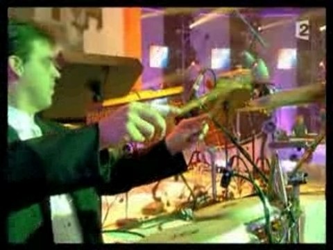 amel bent au café des délices