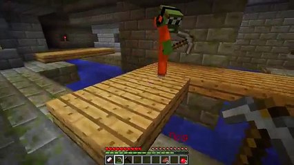 Minecraft School : BREAKING OUT OF PRISON!