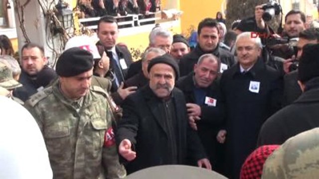 Erzincan Şehit Astsubay Tamer Meriç'in Cenazesi Toprağa Verildi-1