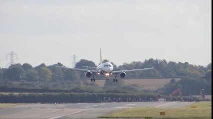 A320 very heavy landing in crosswind  Crosswind Landing