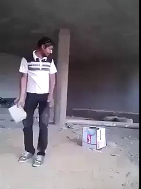 en paglon k kaam daikho kia aisa b koi mizaaq kerta hy