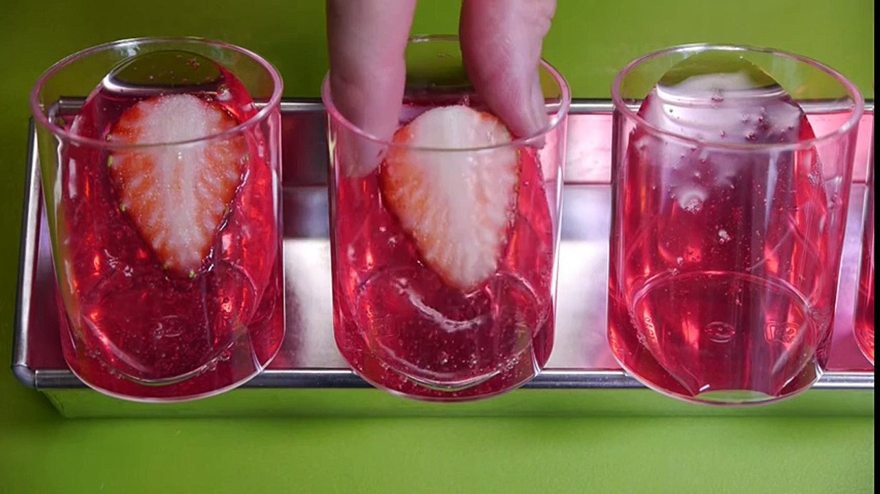 Illusion Strawberry Skeleton Jelly イリュージョン - いちご標本ゼリー
