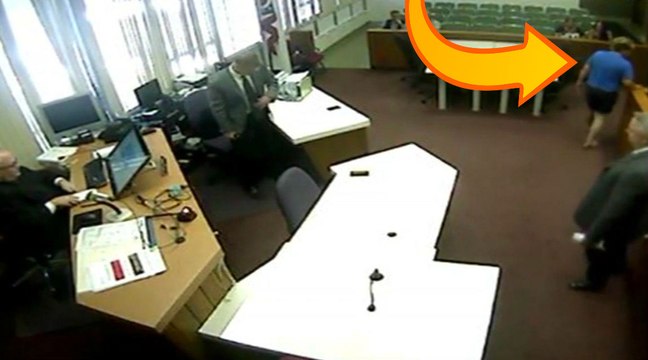 Mahkum ve Avukatı Mahkeme Salonundan Kaçtı