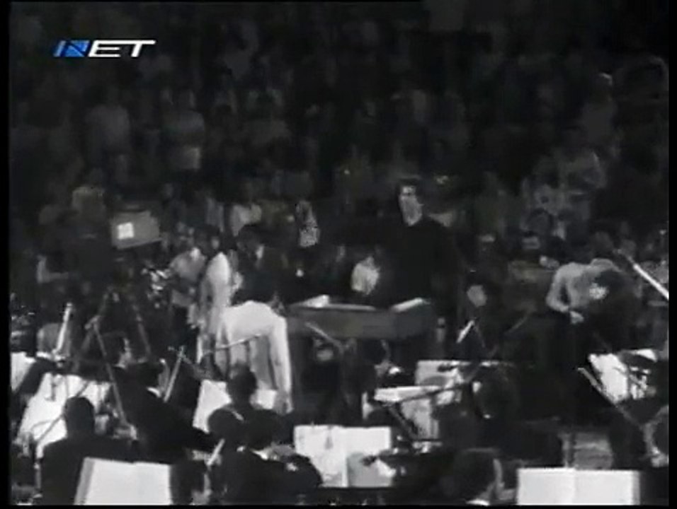 Ver d'oreille (L'hirondelle - Bithikotsis, Theodorakis, Elytis)