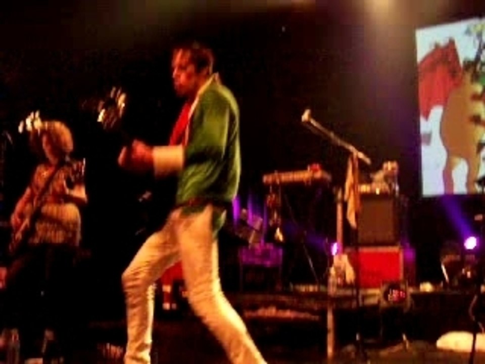 Of Montreal @ Paris, She's A Rejector