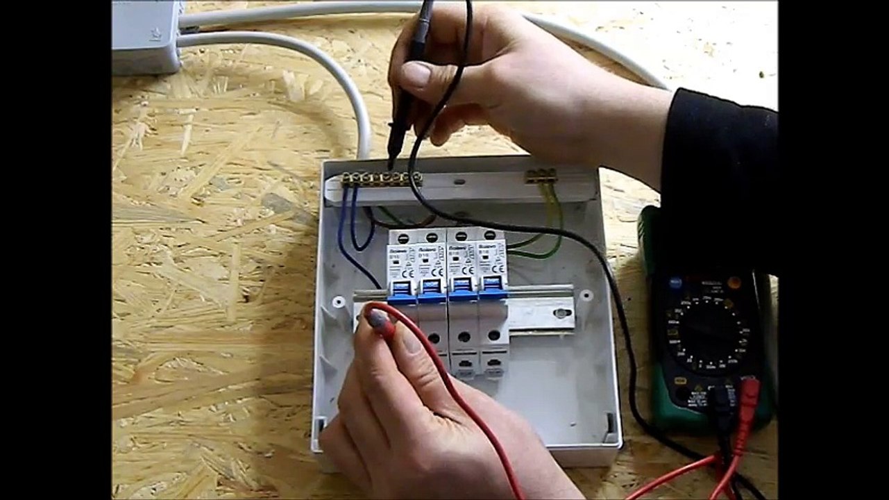 ( TEIL 1 ) ELEKTRO INSTALLATION FEUCHTRAUM 2X LICHTSCHALTER WECHSELSCHALTER 1X LAMPE
